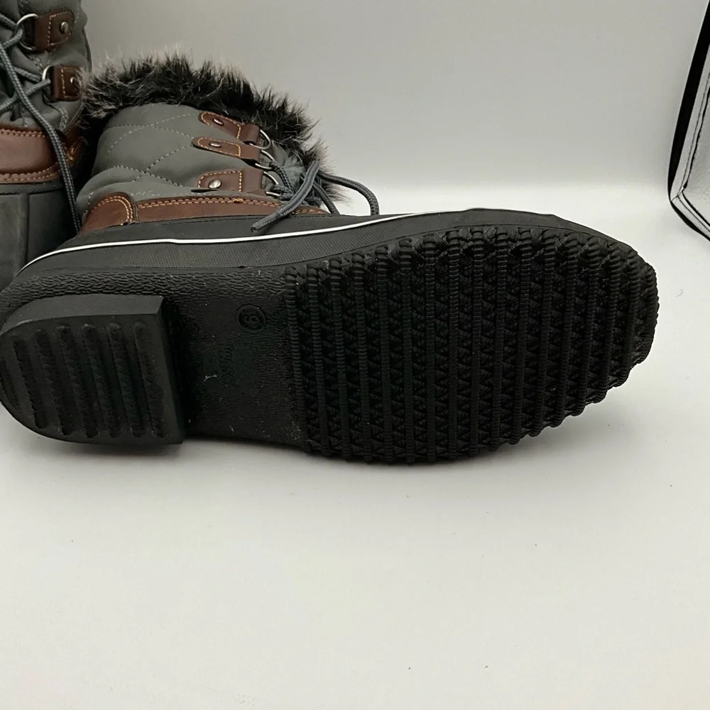 Tascia Boots Size 9 Fur-Lined Black Winter Boots Brown Trim